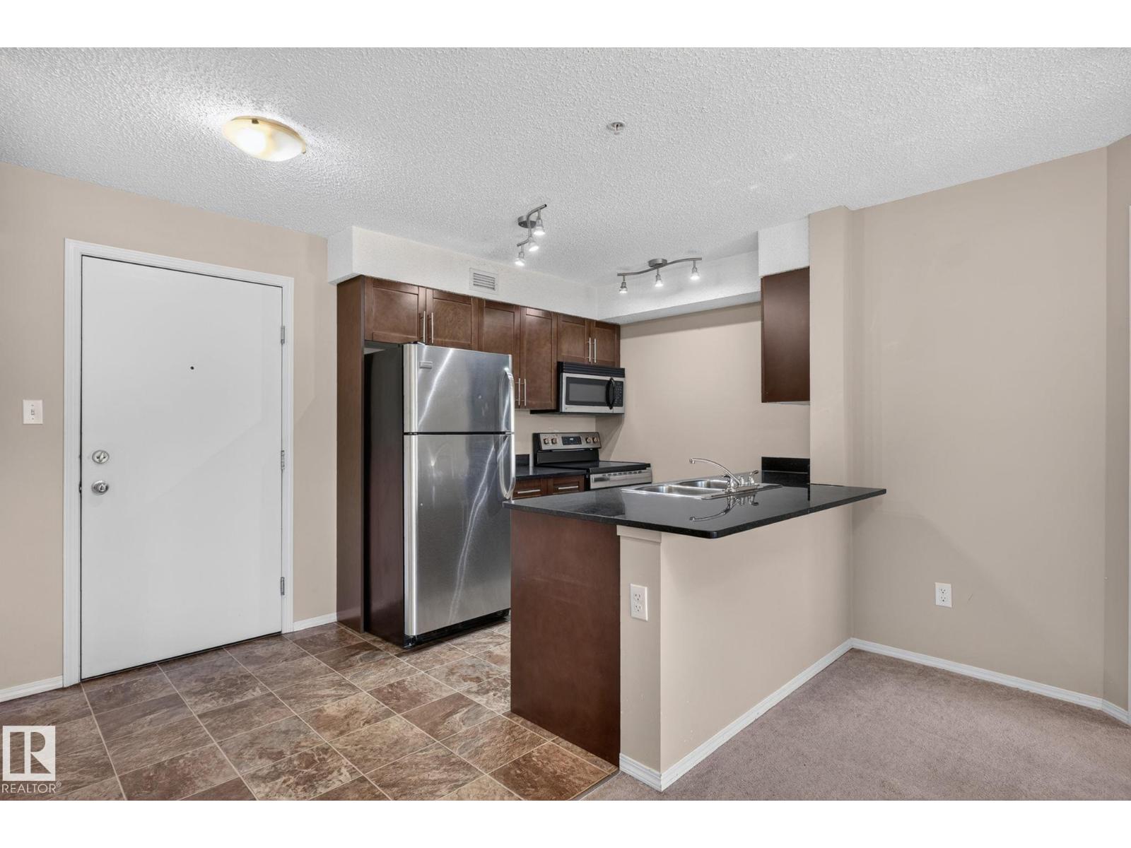 #205 11816 22 AV SW - Image 16