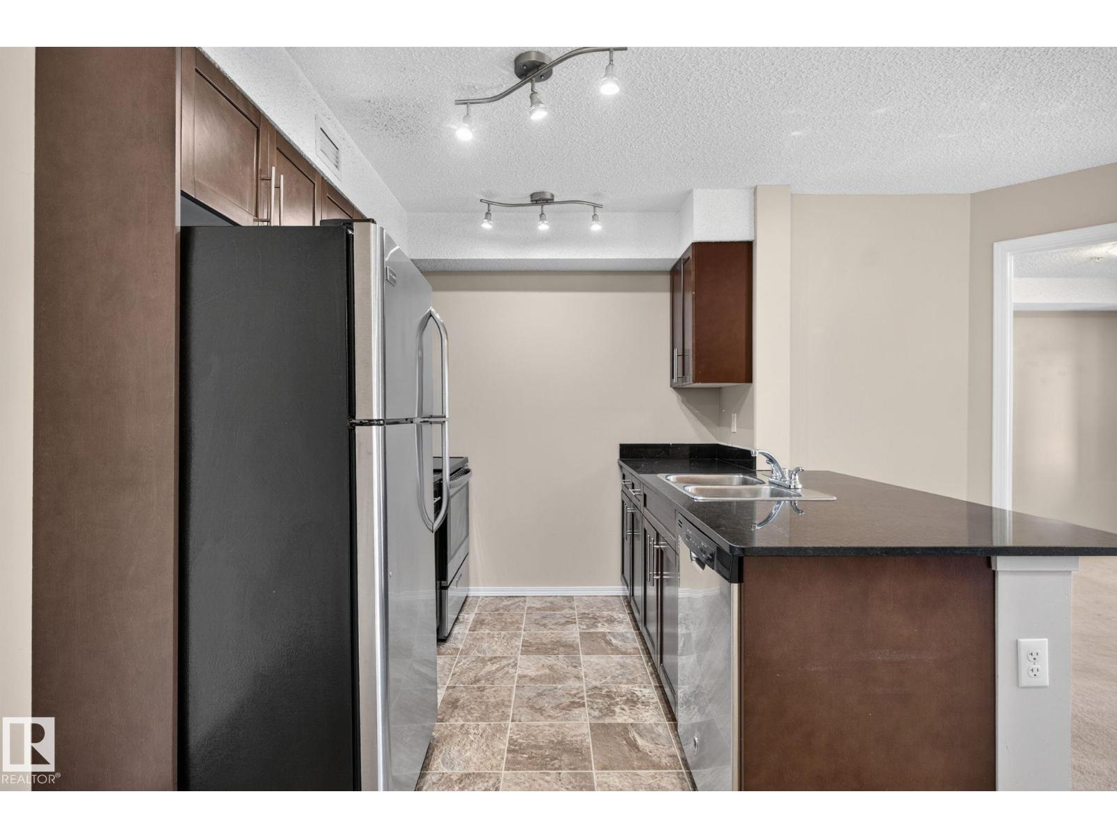 #205 11816 22 AV SW - 17