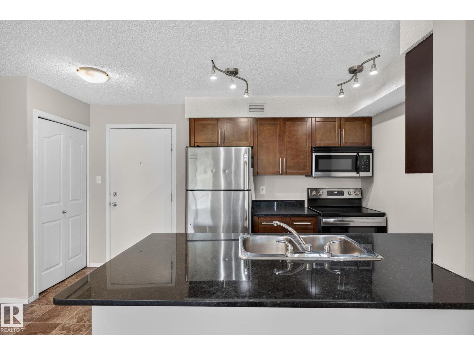 #205 11816 22 AV SW - 18