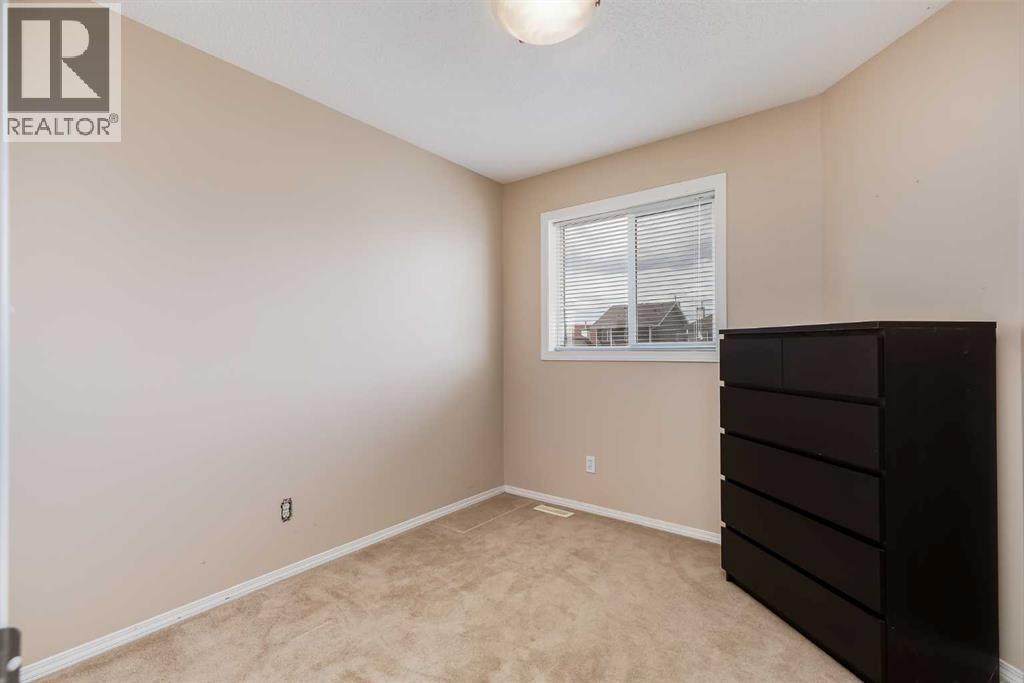 31 Taralake Gardens NE - 10