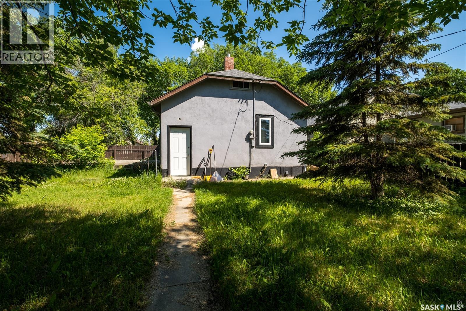339 15th STREET W - 26