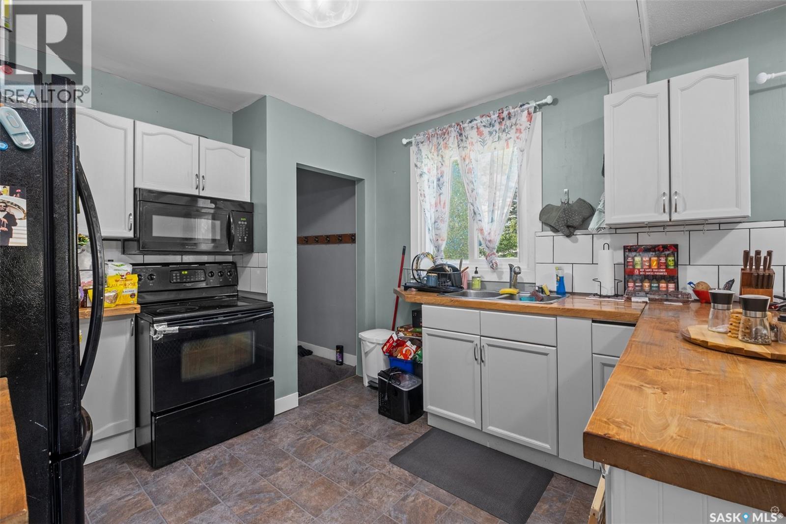 339 15th STREET W - 6