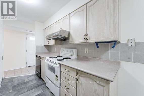#204 52 SIDNEY BELSEY CRESCENT - 10