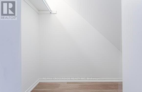 #204 52 SIDNEY BELSEY CRESCENT - 25