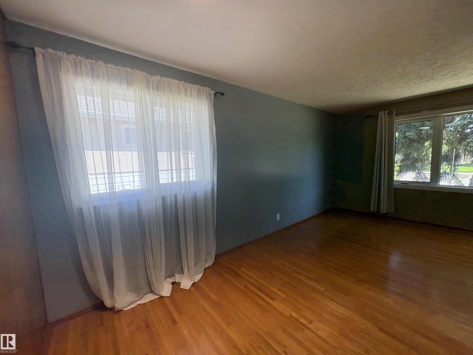 13032 90 ST NW - photo 5