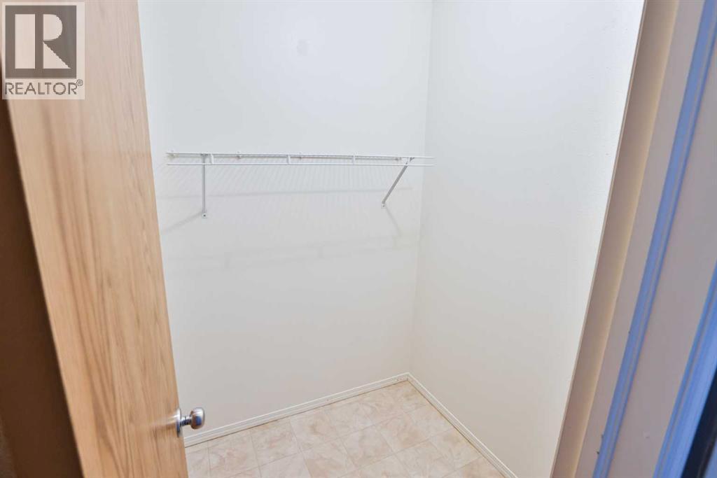 47 Highlands Place W - 20