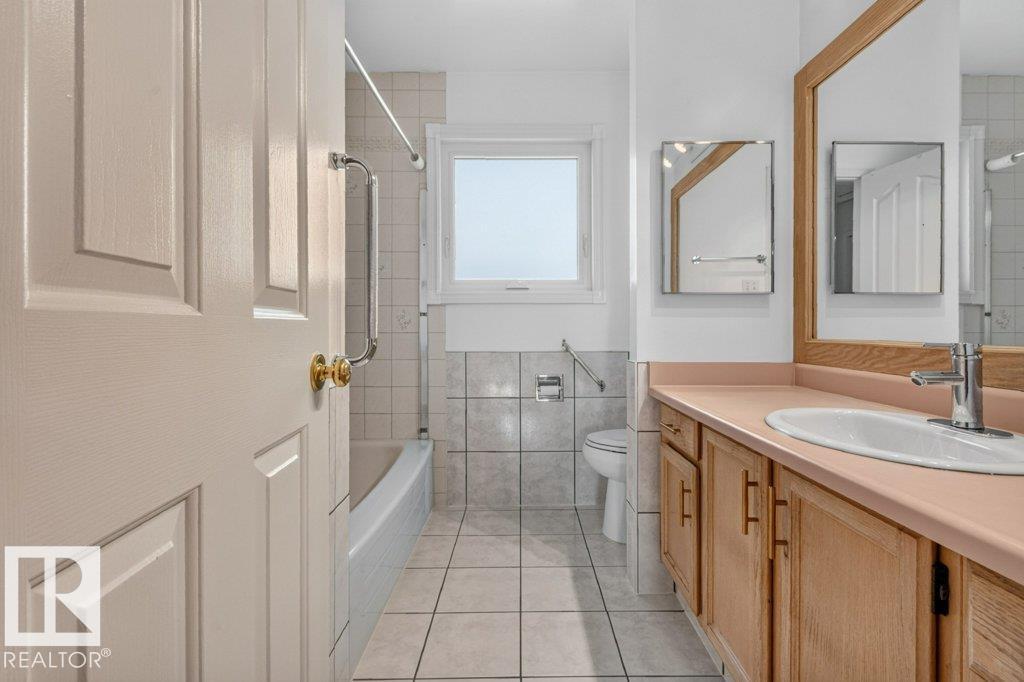 16524 99 ST NW - 33