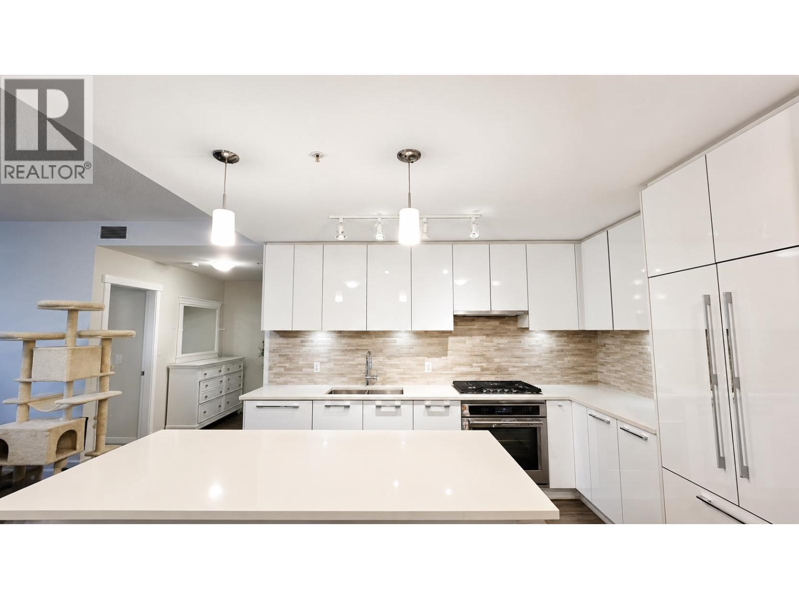 #112-9551 ALEXANDRA Road, Richmond