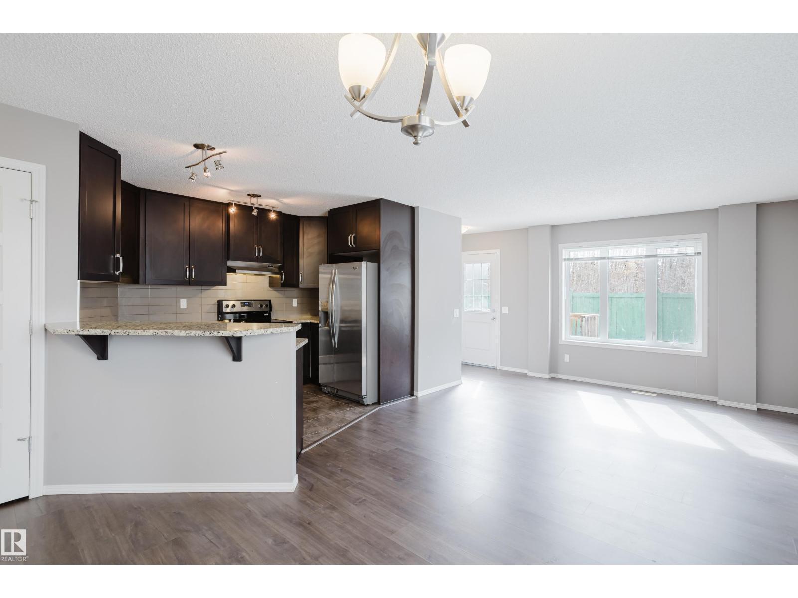 14009 164 AV NW - 9