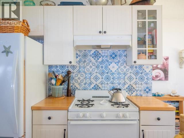 2902 ARBUTUS LANE - 21