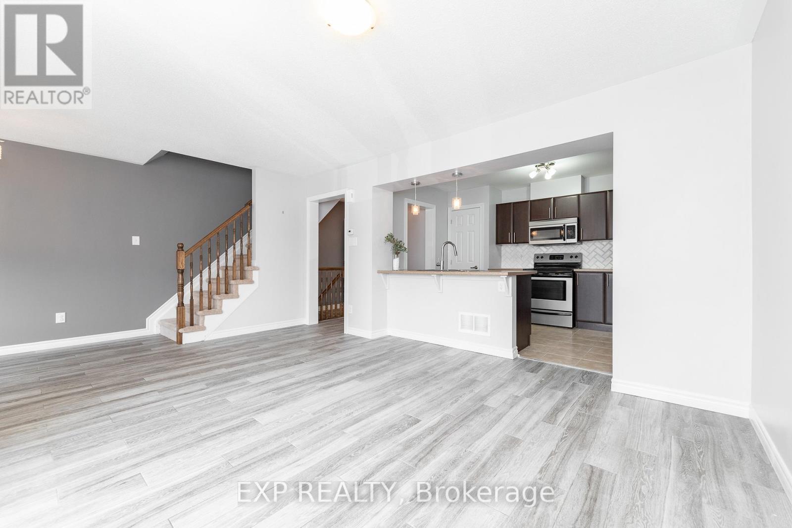 2 Bed, 2 Bath House for Rent in Ottawa – 960 MESSOR CRESCENT, Ottawa – MLS# X13535920 - Image 10