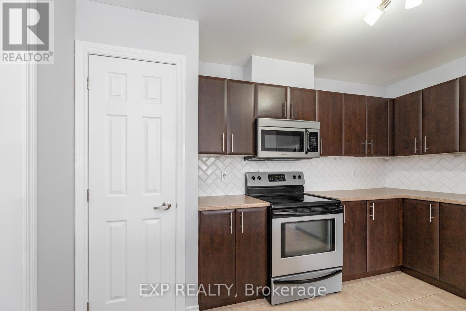 2 Bed, 2 Bath House for Rent in Ottawa – 960 MESSOR CRESCENT, Ottawa – MLS# X13535920 - Image 11