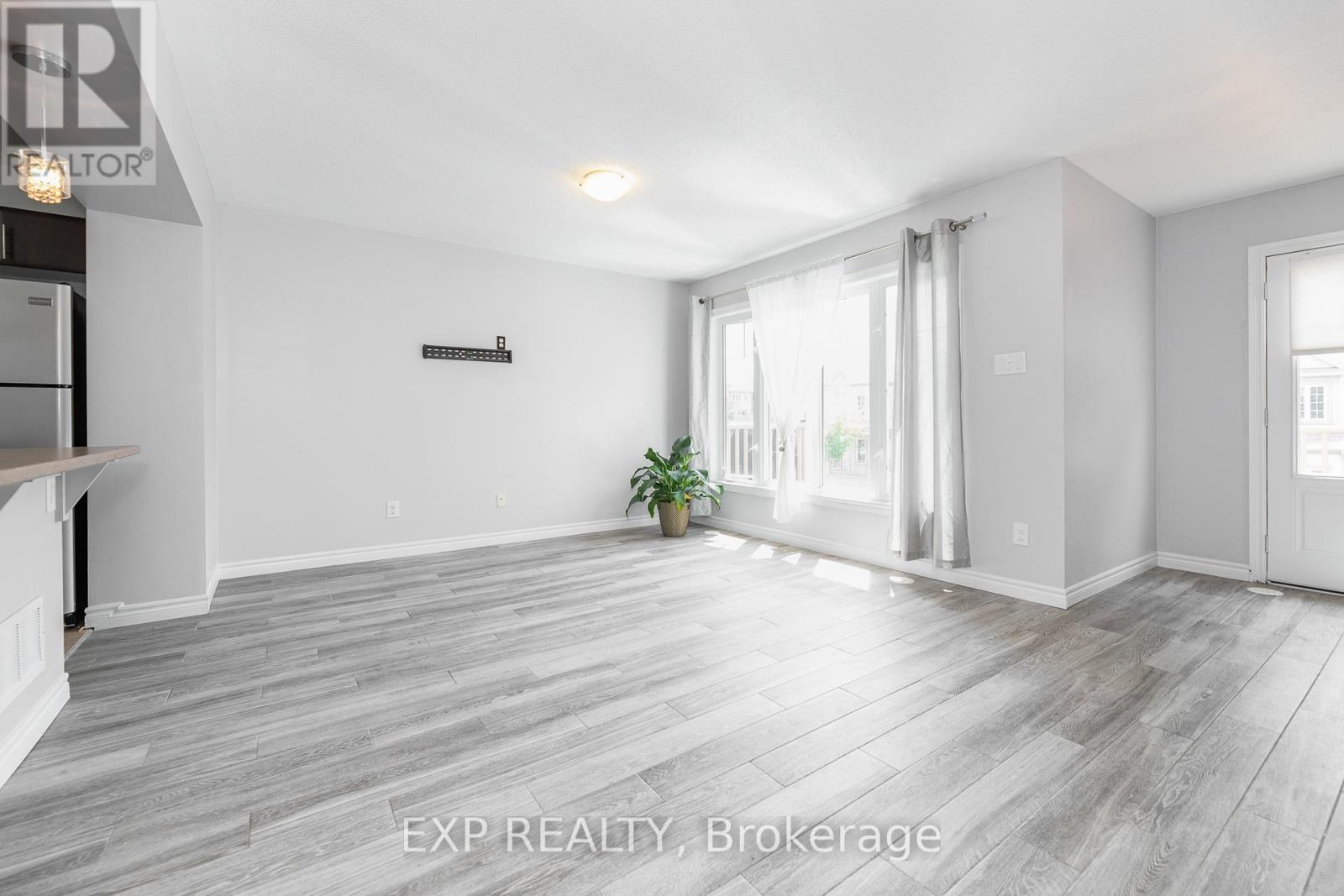 2 Bed, 2 Bath House for Rent in Ottawa – 960 MESSOR CRESCENT, Ottawa – MLS# X13535920 - Image 16