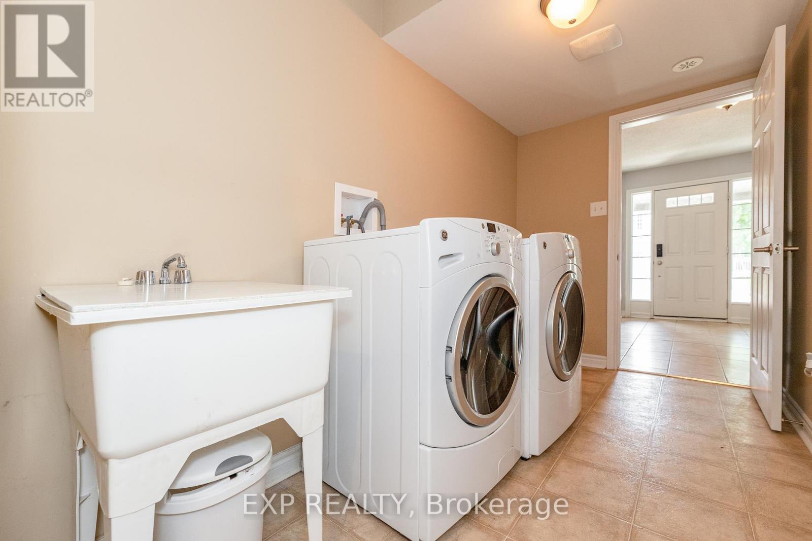 2 Bed, 2 Bath House for Rent in Ottawa – 960 MESSOR CRESCENT, Ottawa – MLS# X13535920 - Image 7