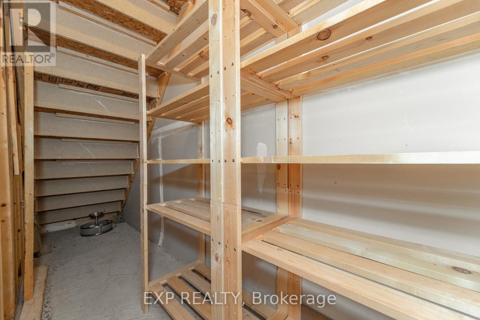 2 Bed, 2 Bath House for Rent in Ottawa – 960 MESSOR CRESCENT, Ottawa – MLS# X13535920 - Image 8