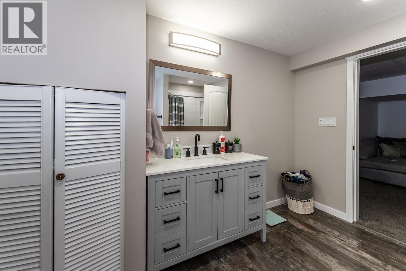 2430 PROGRESS ROAD - 25