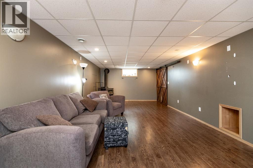 4510 60 Avenue — photo 39