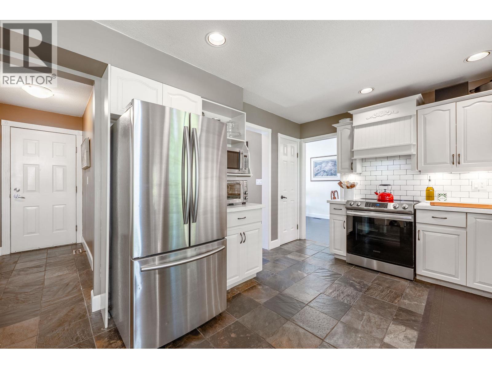 1539 BRAMBLE LANE, Coquitlam