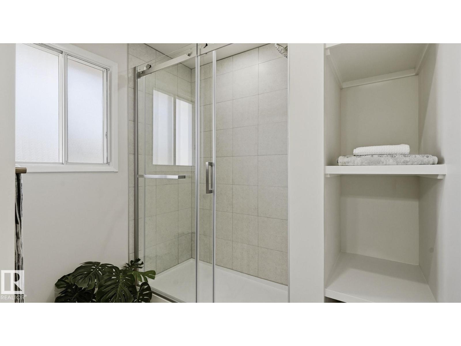 2723 83 ST NW - 17