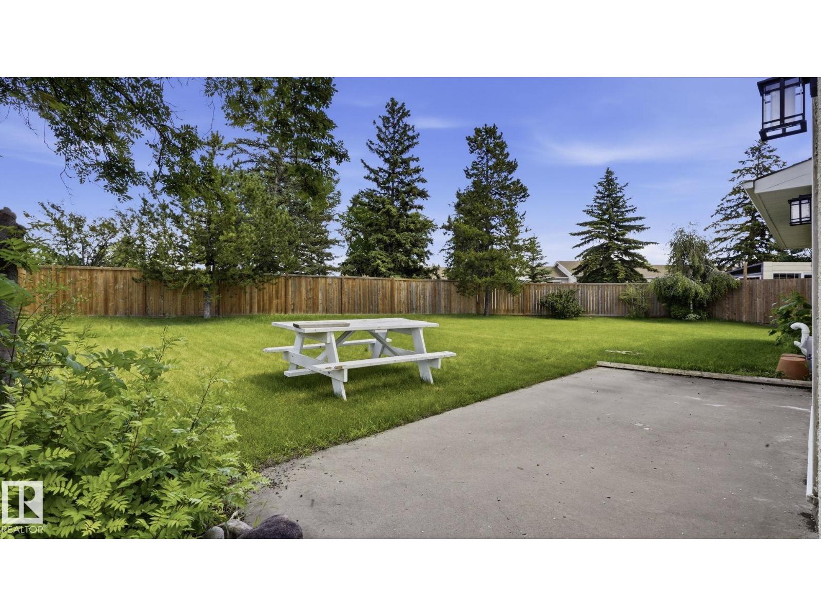 2723 83 ST NW - 26
