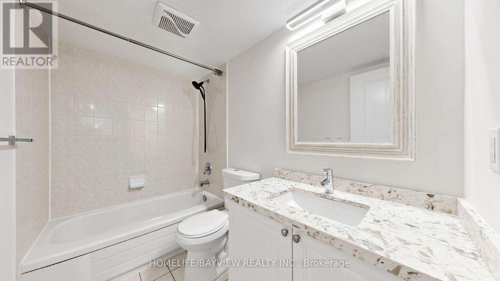 #1015 18 PARKVIEW AVENUE - 21