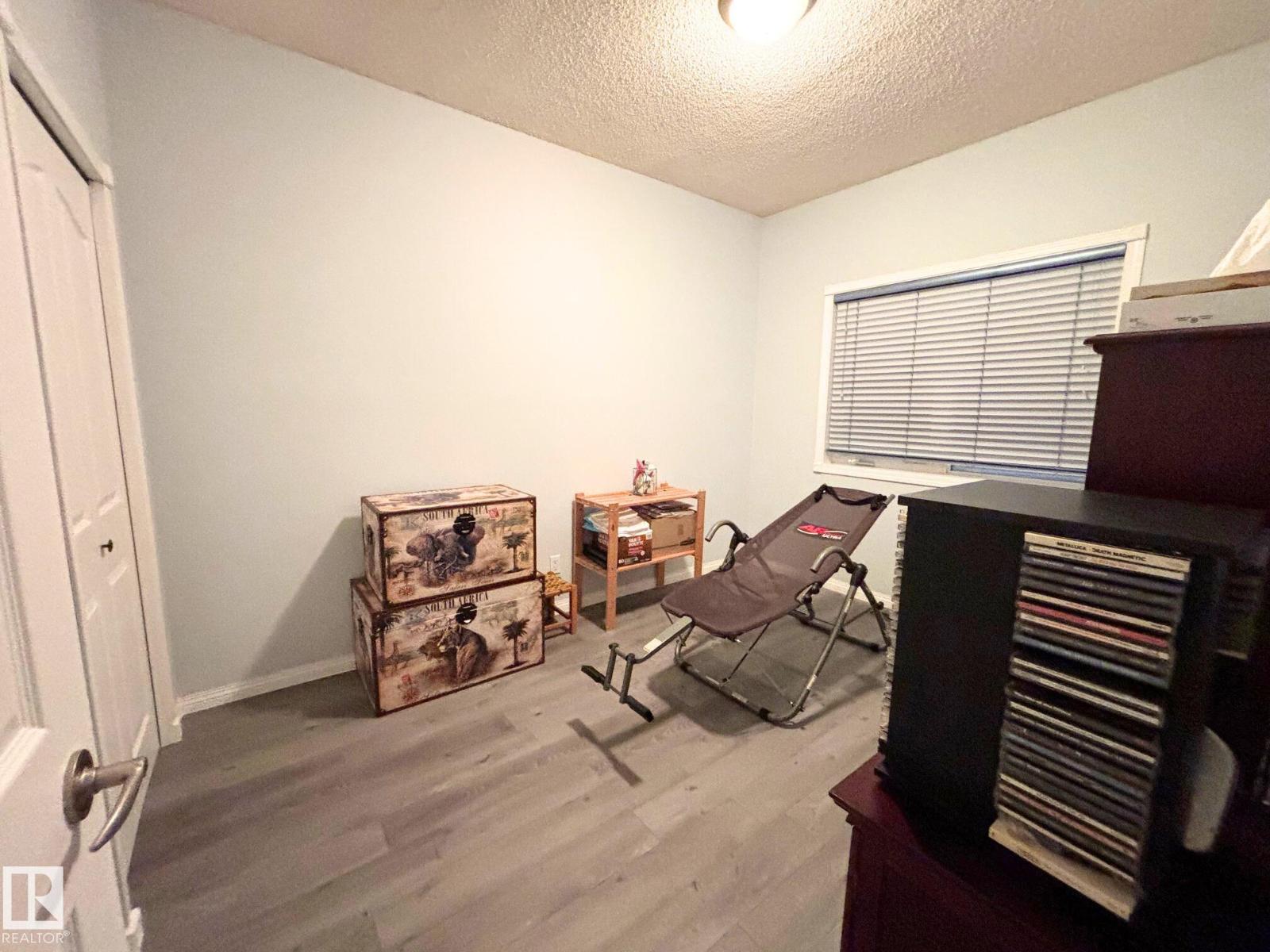 5119 56 AV — photo 12