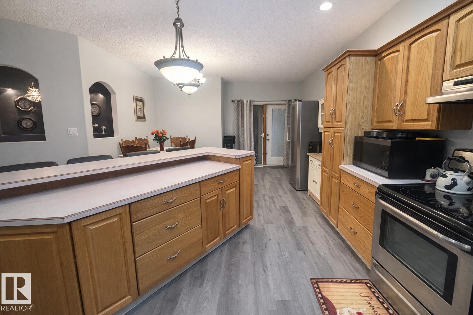 5119 56 AV — photo 7