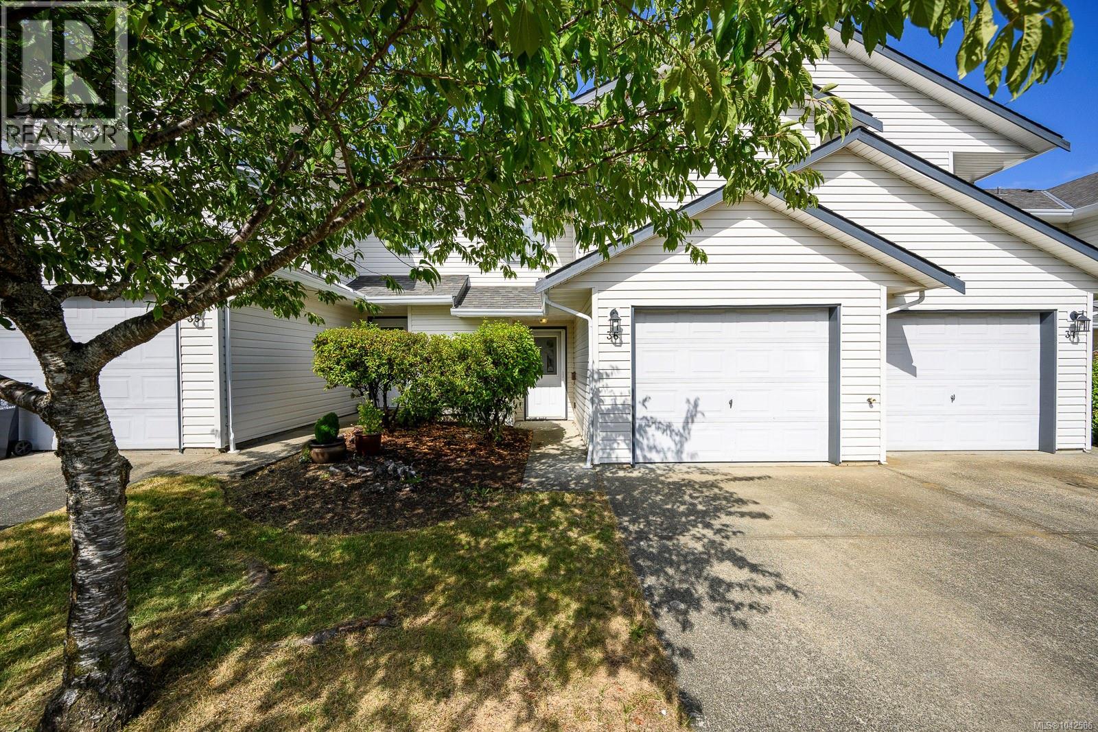 36 2160 Hawk Dr, Courtenay