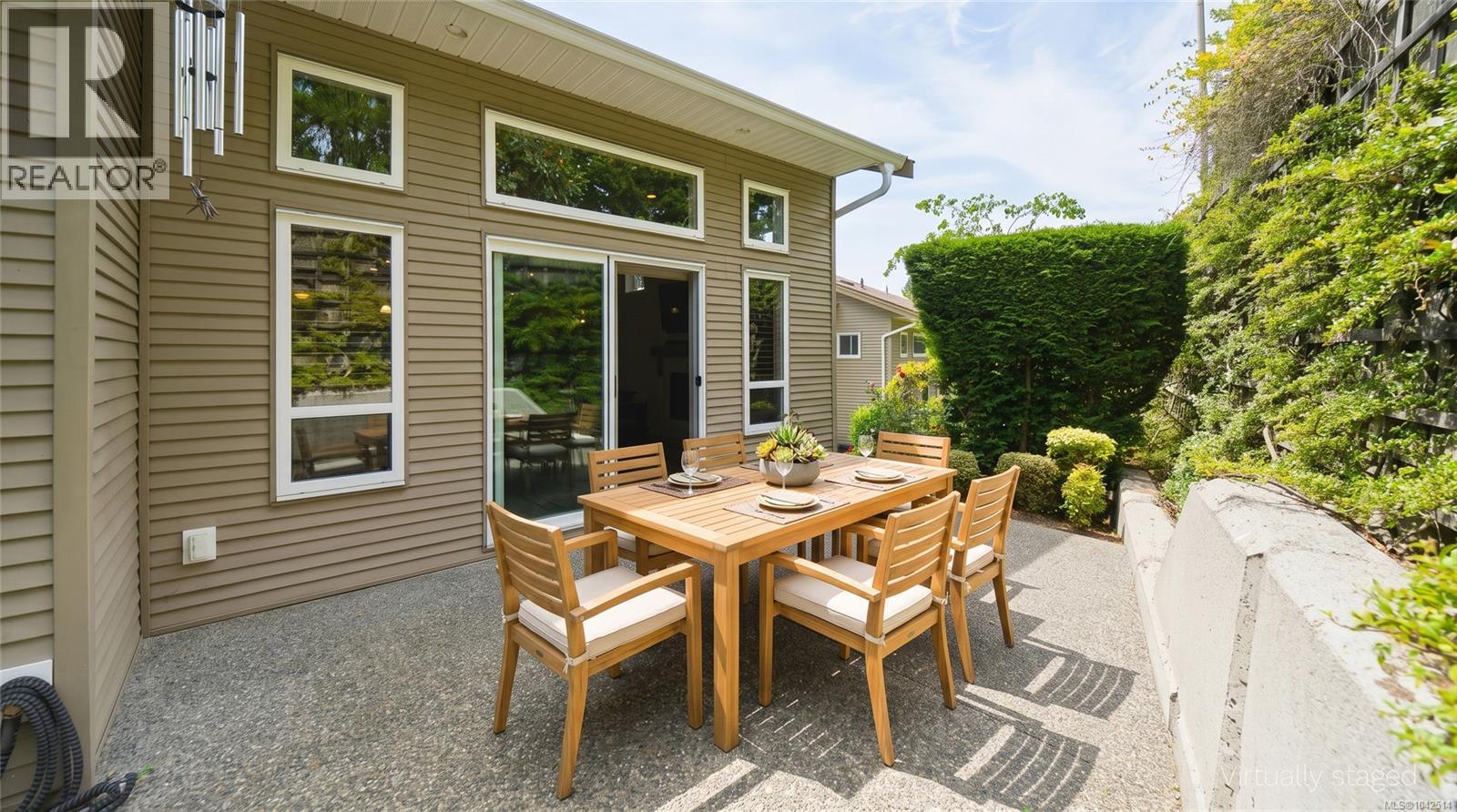 101 6281 Pleasant Ridge Pl, Nanaimo