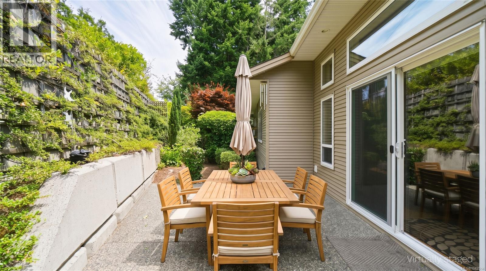 101 6281 Pleasant Ridge Pl, Nanaimo