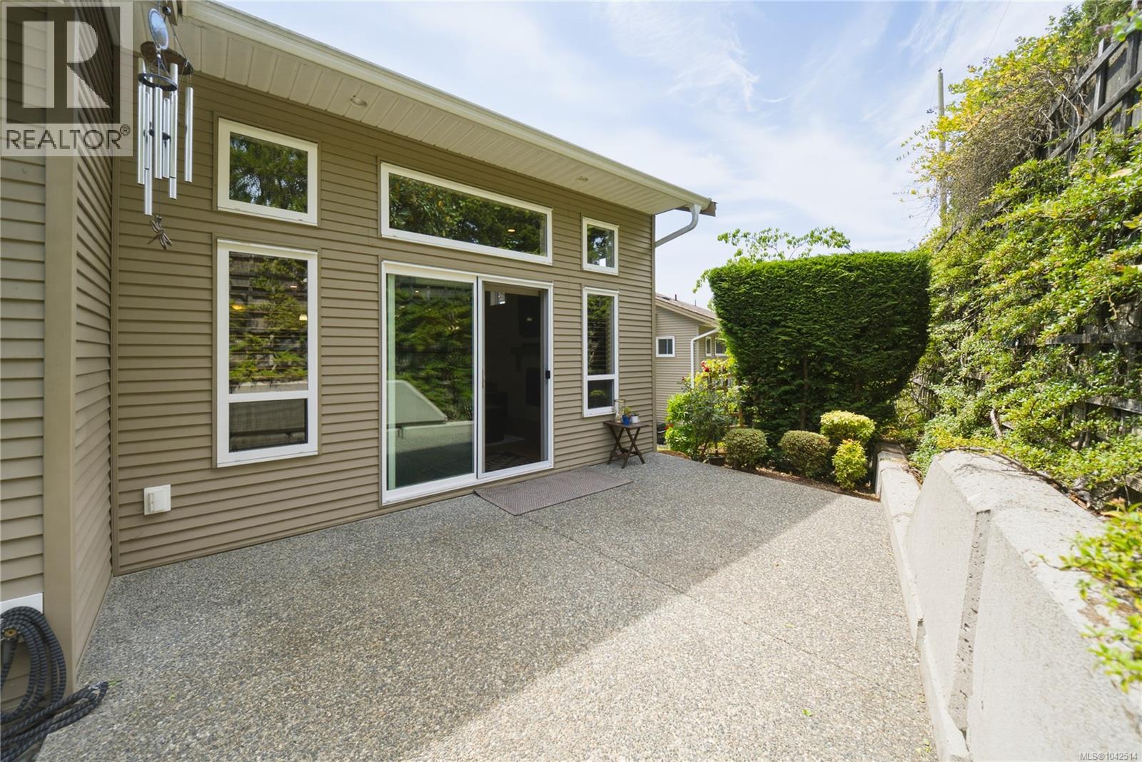 101 6281 Pleasant Ridge Pl, Nanaimo