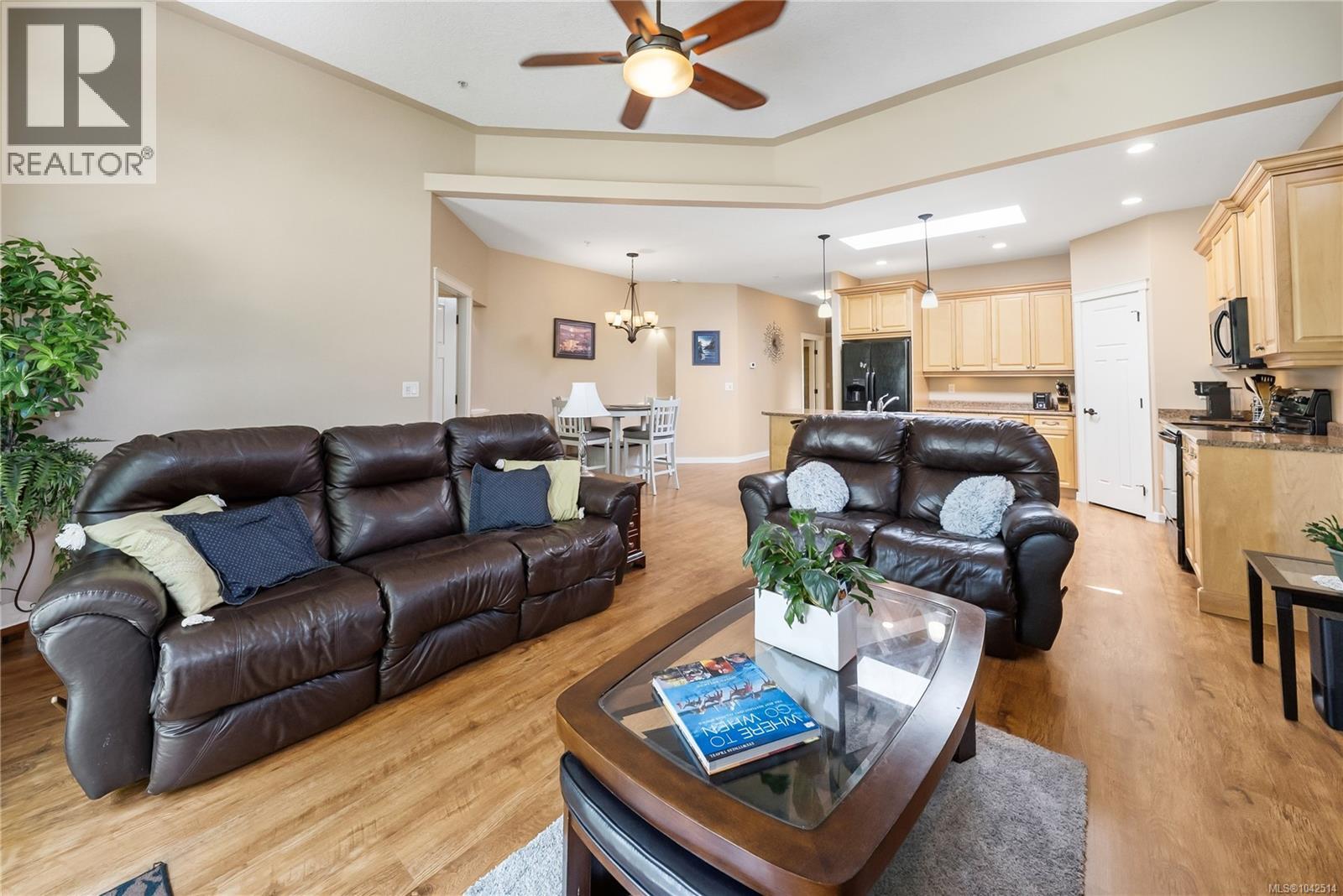 101 6281 Pleasant Ridge Pl, Nanaimo