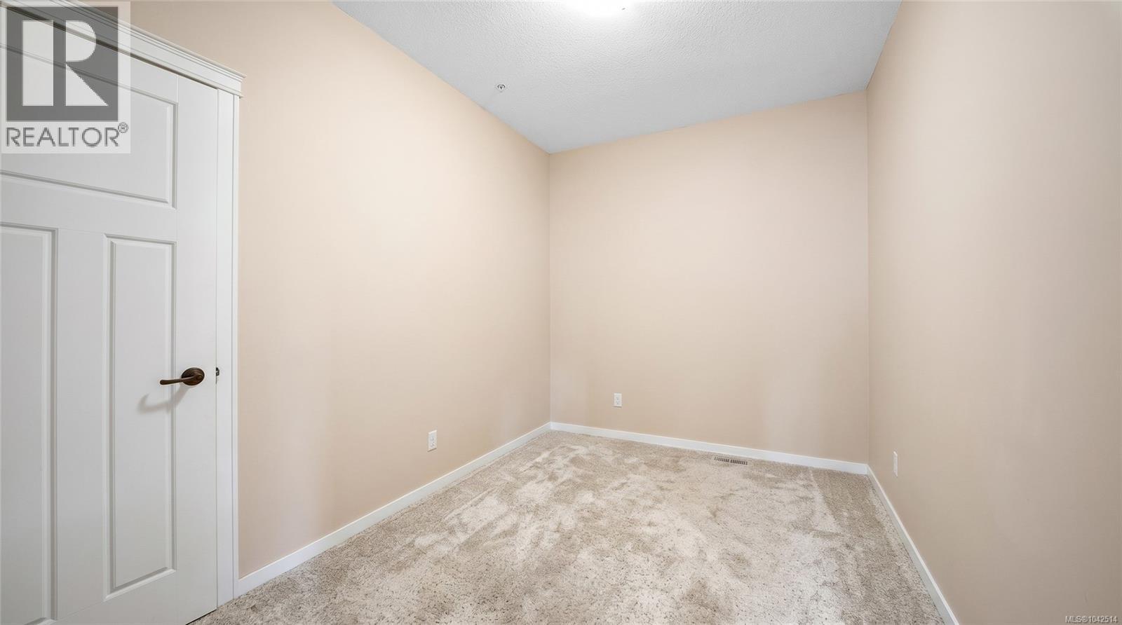 101 6281 Pleasant Ridge Pl, Nanaimo