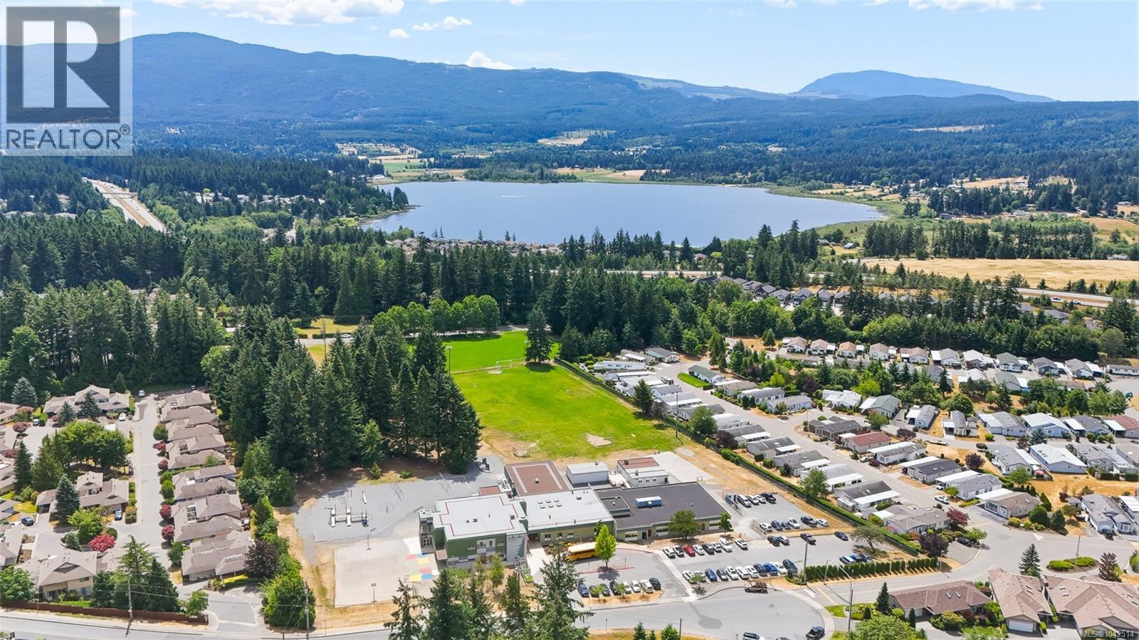101 6281 Pleasant Ridge Pl, Nanaimo
