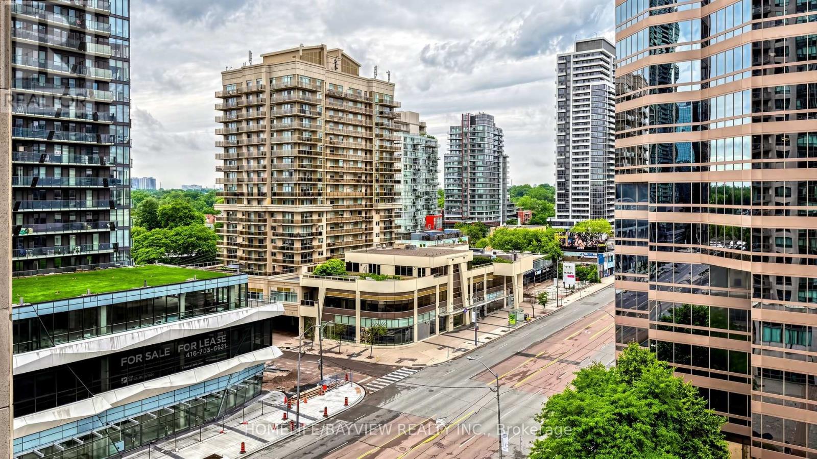 #1015 18 PARKVIEW AVENUE - 24
