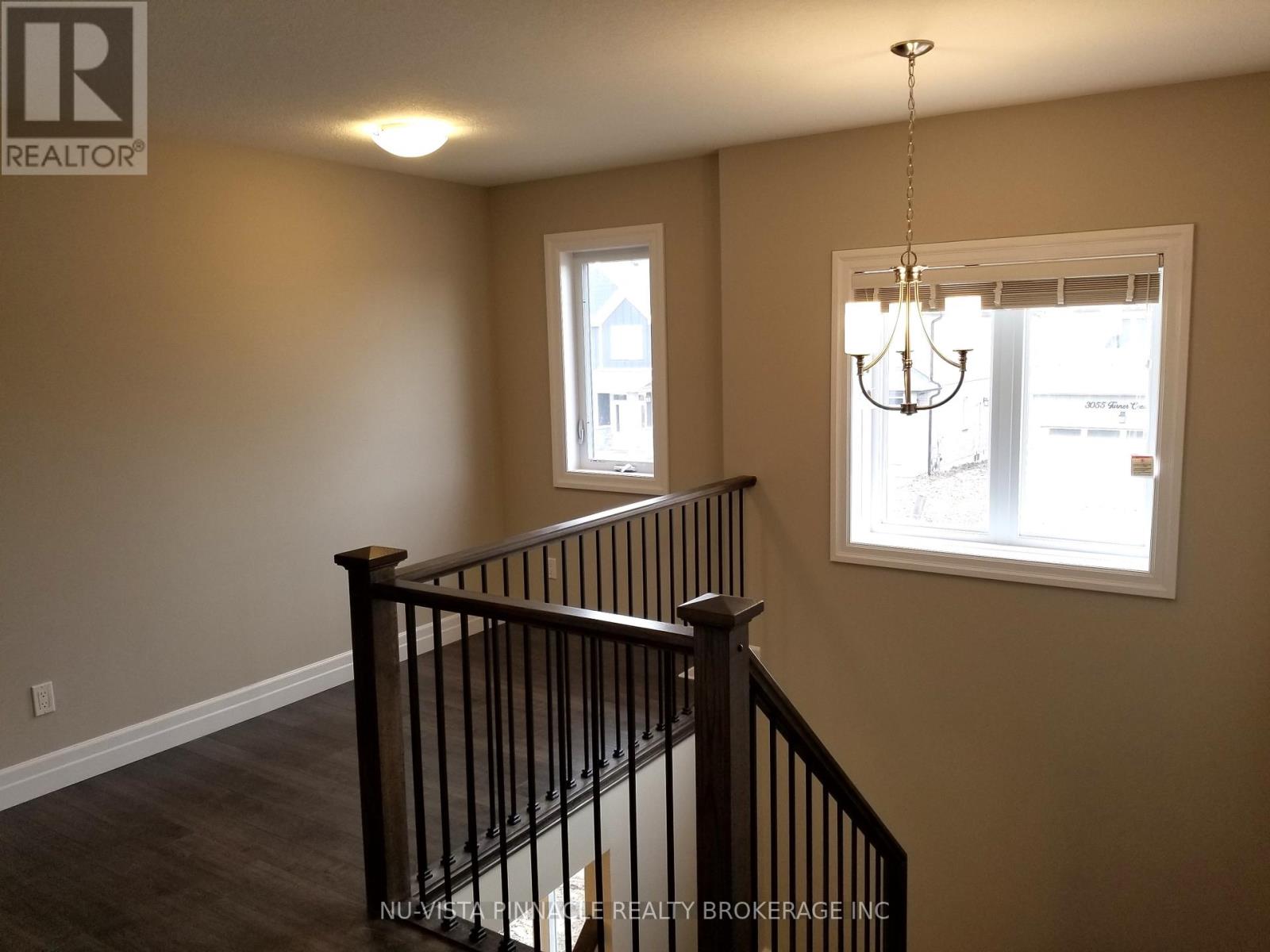 3074 TURNER CRESCENT - 13