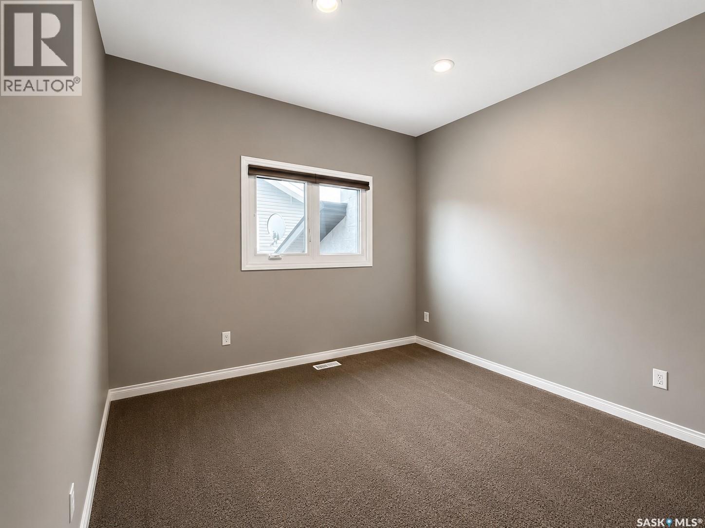 214 Elizabeth STREET - 20