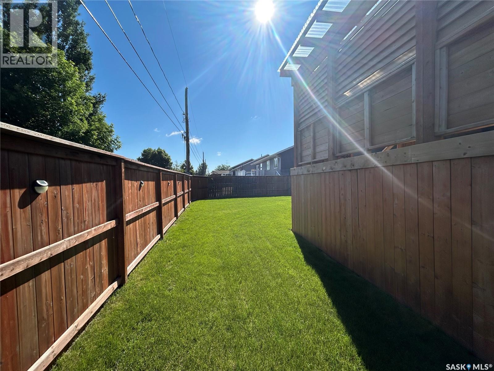 214 Elizabeth STREET - 5