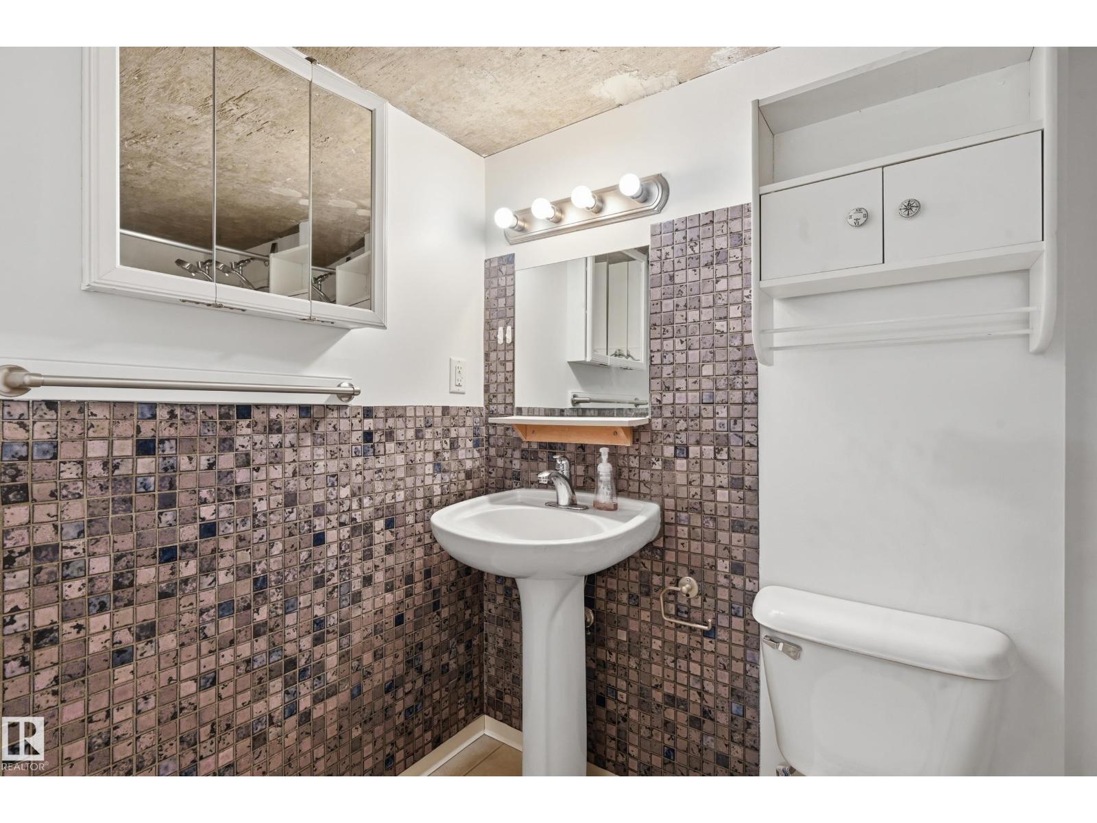 #1805 10024 JASPER AV NW - 11