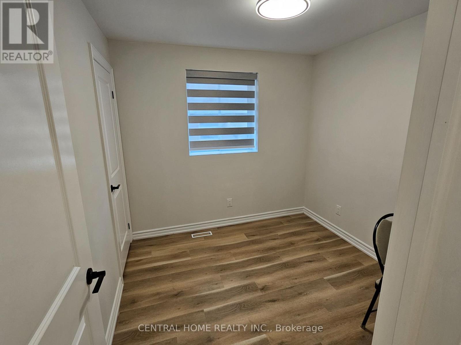 137 WILLOW LANE - 13