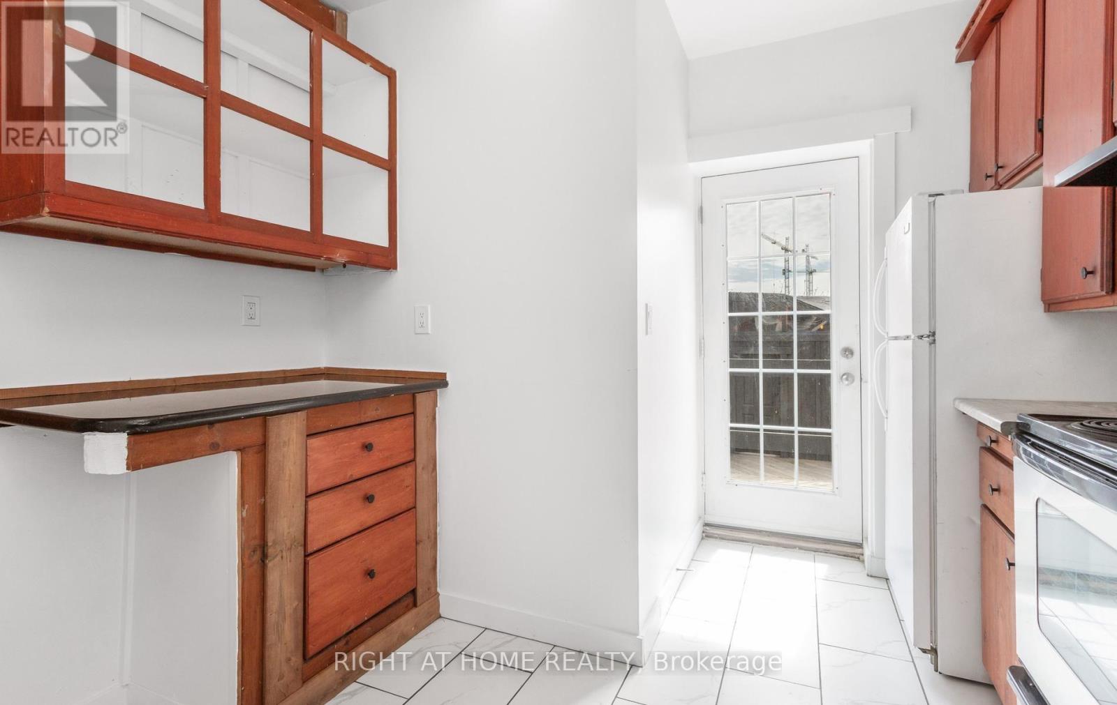 193 MADISON AVENUE S - 10