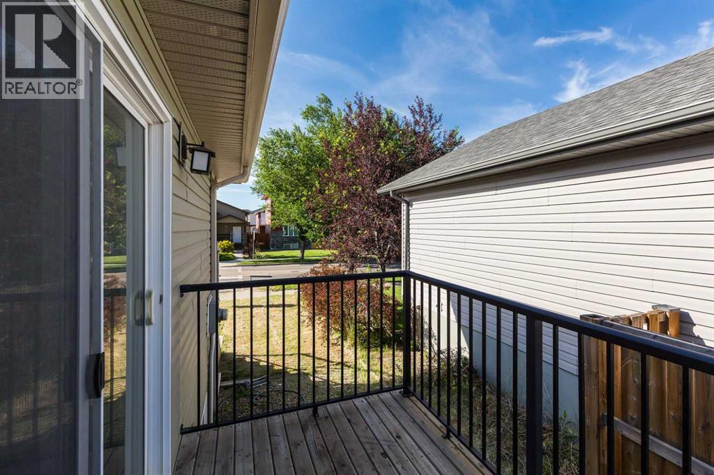 78 Sunridge Boulevard W - 29