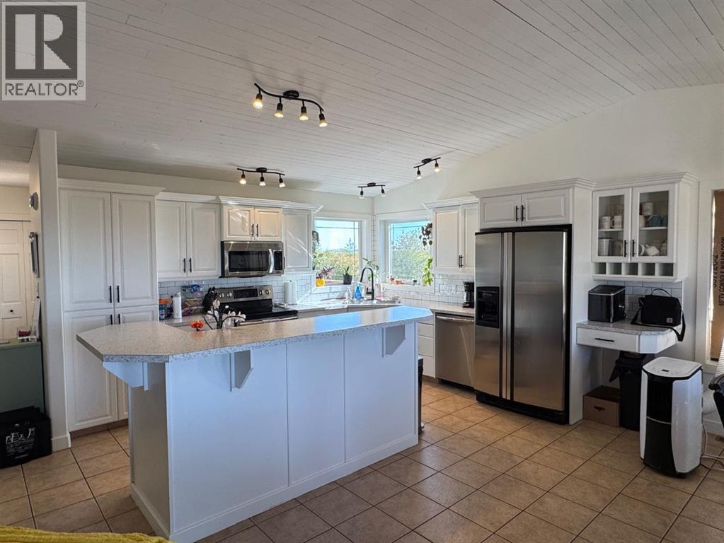 814042 HWY 2 - 13