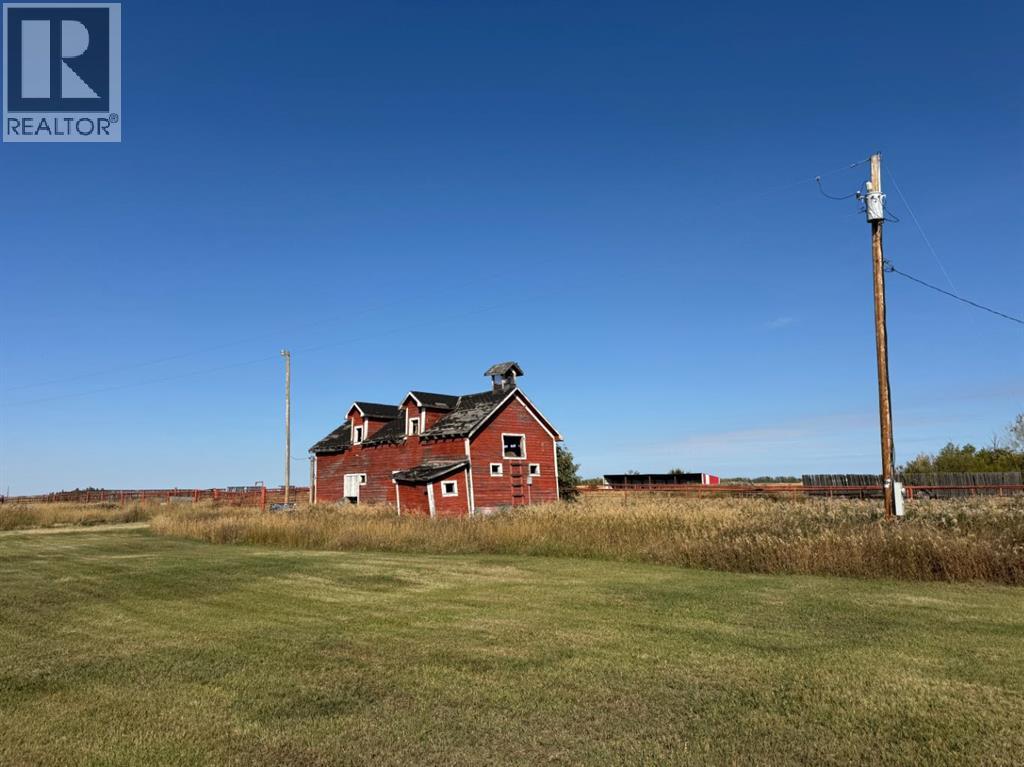 814042 HWY 2 - 5