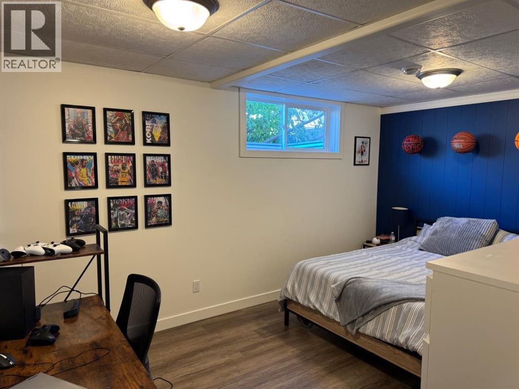 814042 HWY 2 - 38