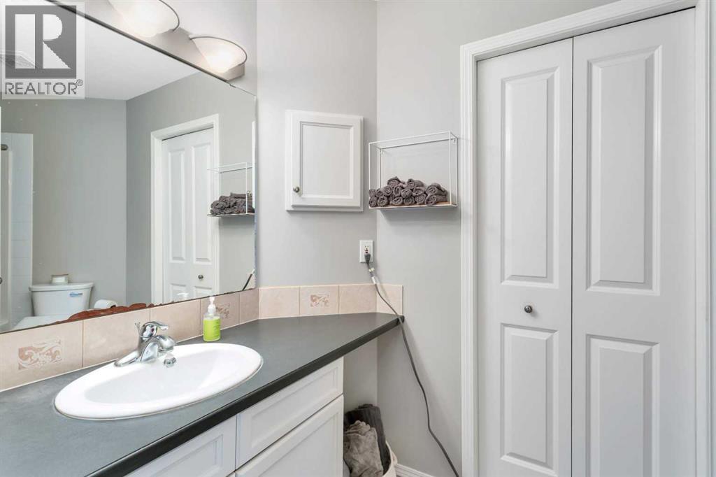 Listing photo – 121 Wilkinson Circle, Sylvan Lake