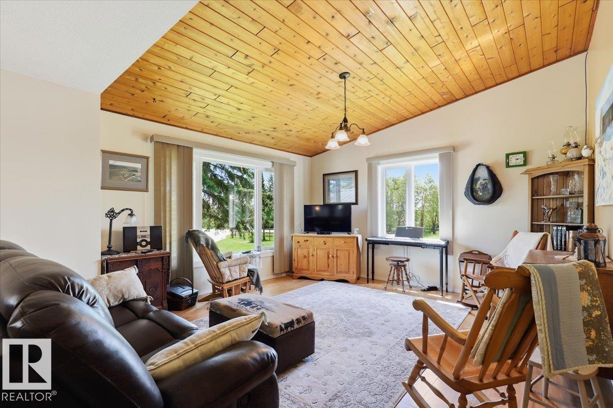 32052 Twp Rd 452 - 9