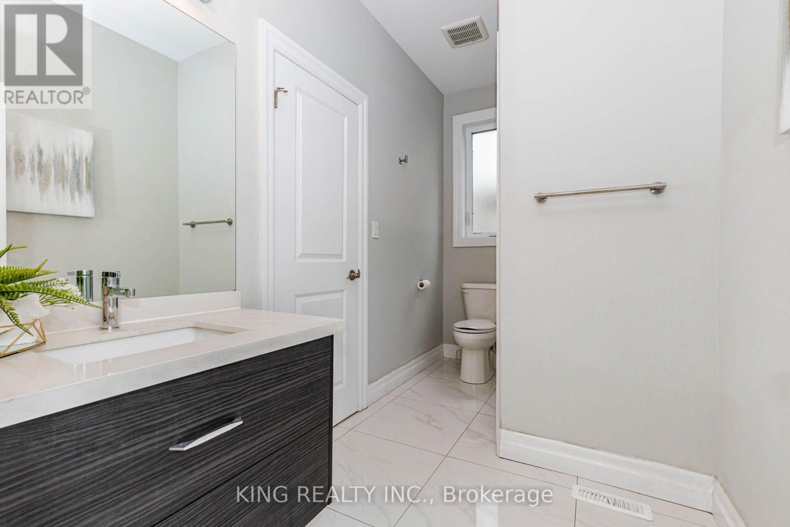 584 CHELTON ROAD - 18