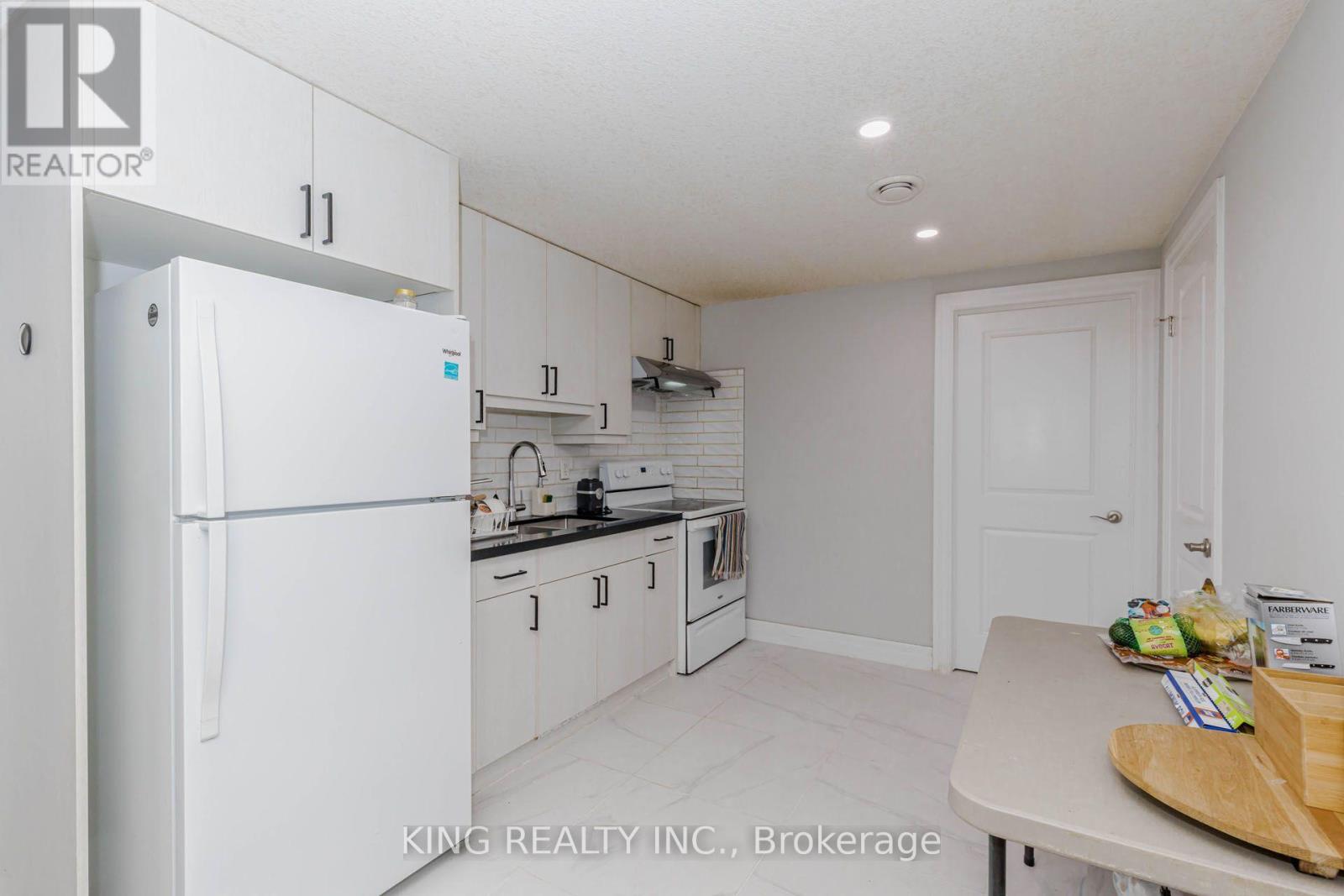 584 CHELTON ROAD - 38