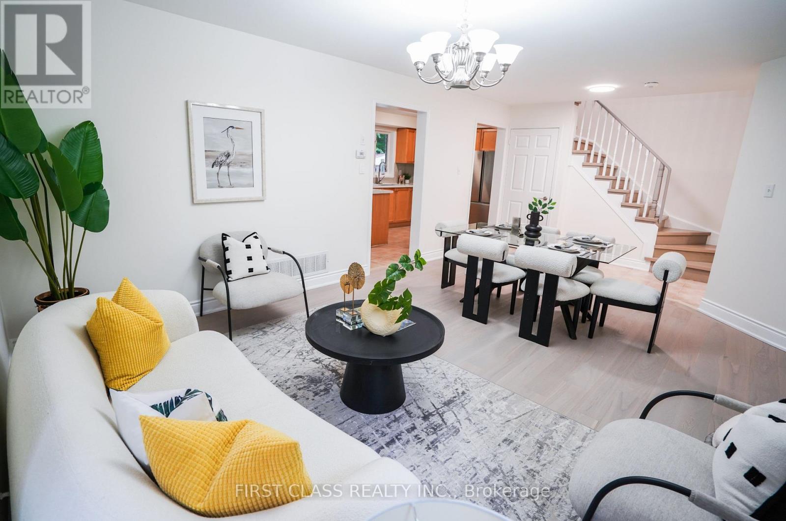 153 SHEPTON WAY - 4